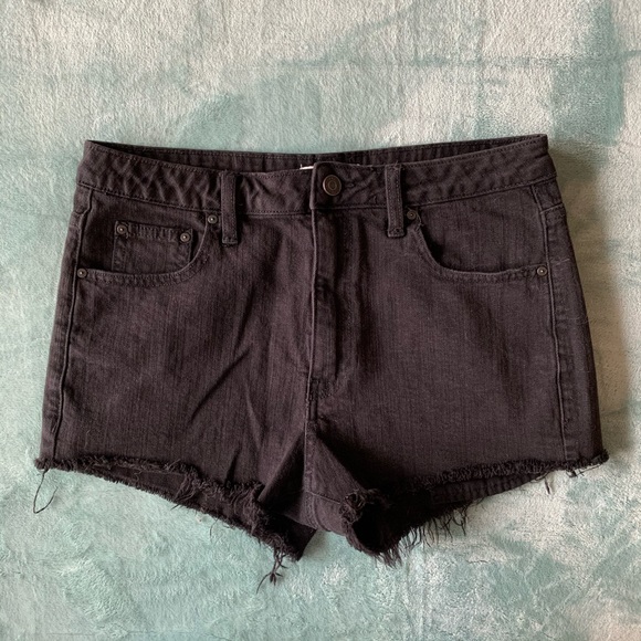 Talula (Aritzia) High-Waisted Denim Shorts - Picture 2 of 2